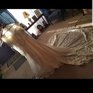 Wedding dress